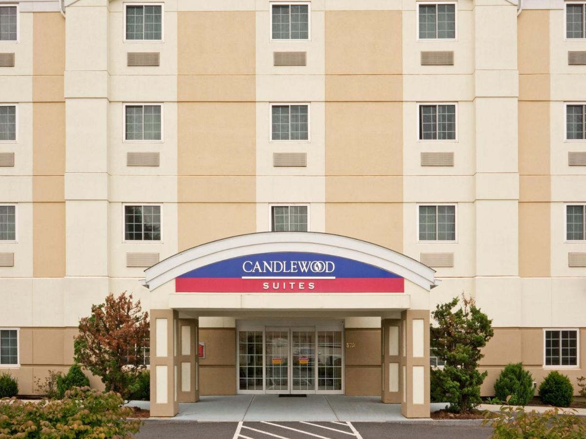 Candlewood Suites-West Springfield, An Ihg Hotel Exterior photo