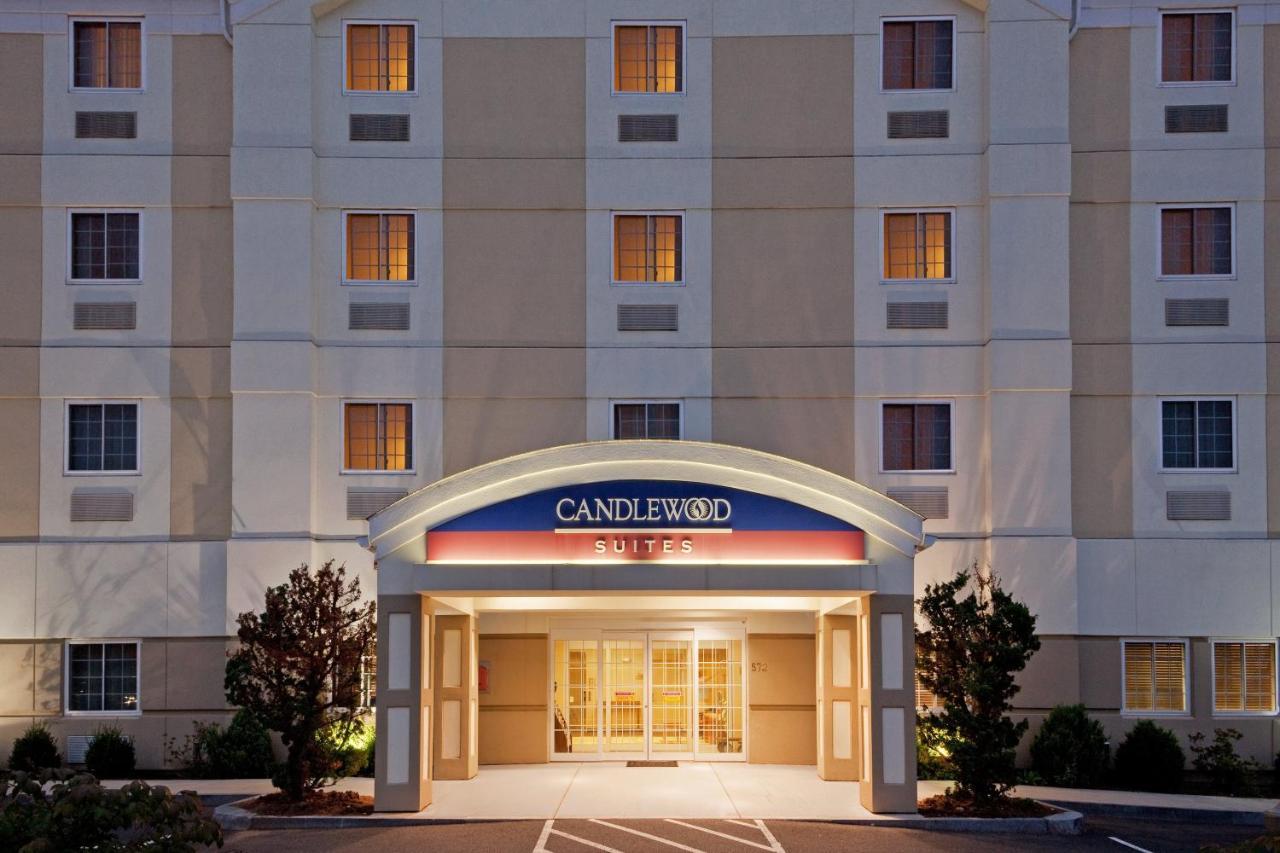 Candlewood Suites-West Springfield, An Ihg Hotel Exterior photo